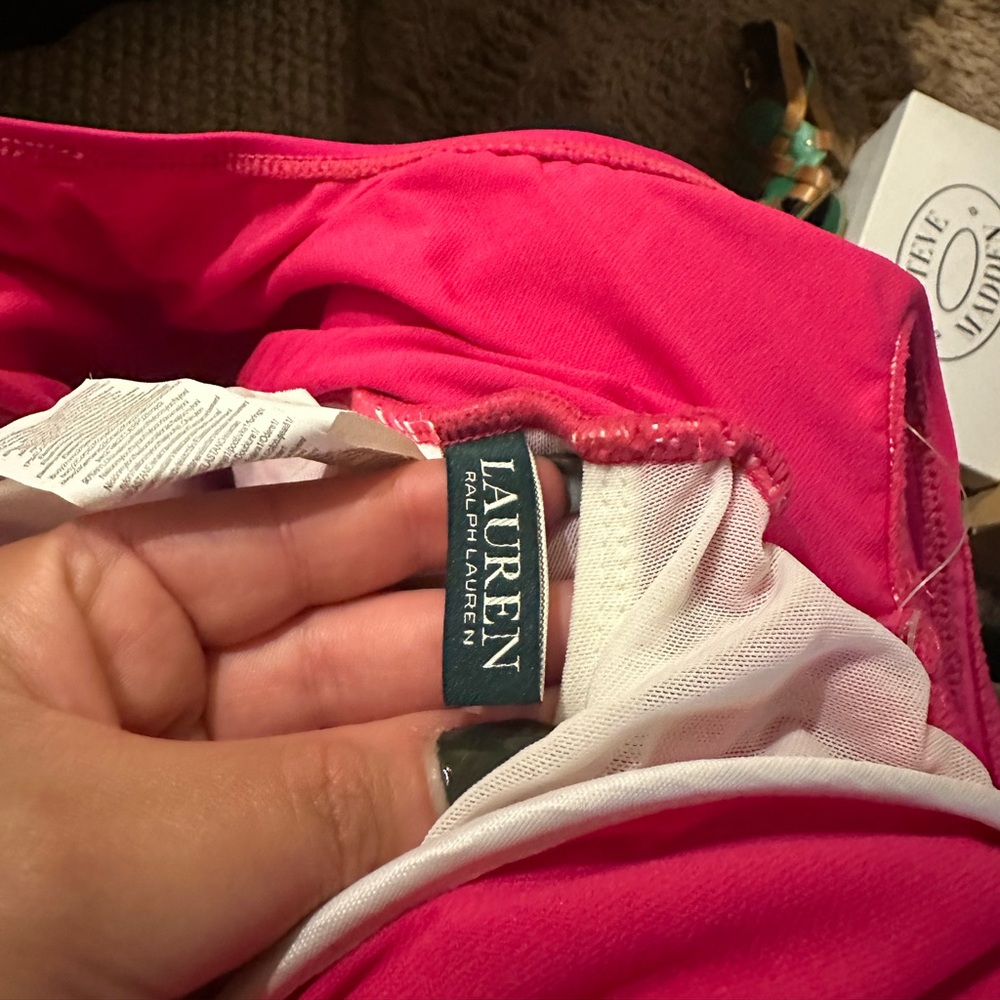 Ralph Lauren Beach Club Solid Twist Underwire One Piece Swimsuit 10 - Picture 7 of 7